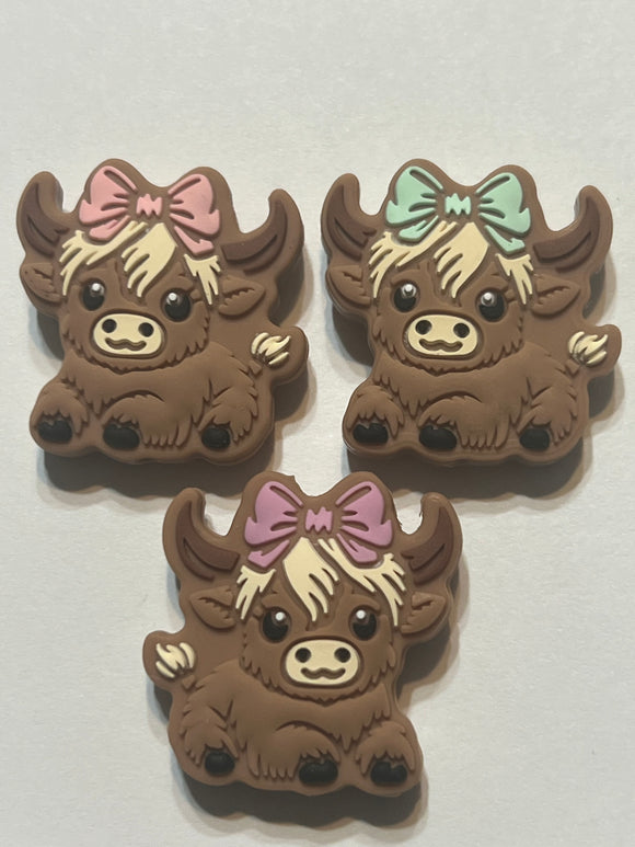 Cute Girl Cows With Bows